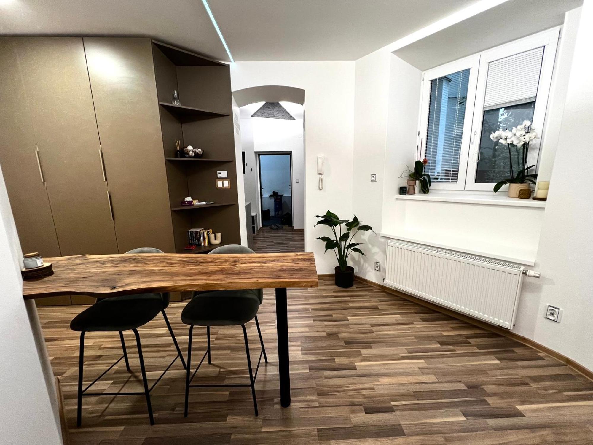 אולומוץ Palackeho Lobby Apartment מראה חיצוני תמונה